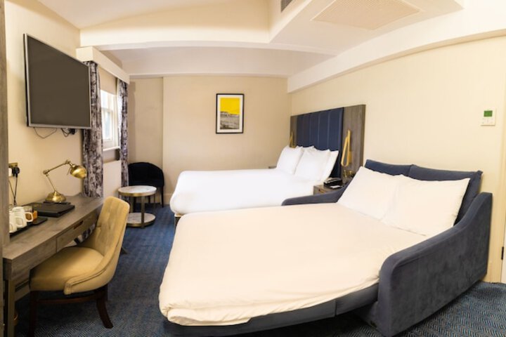 Room 75 of 249