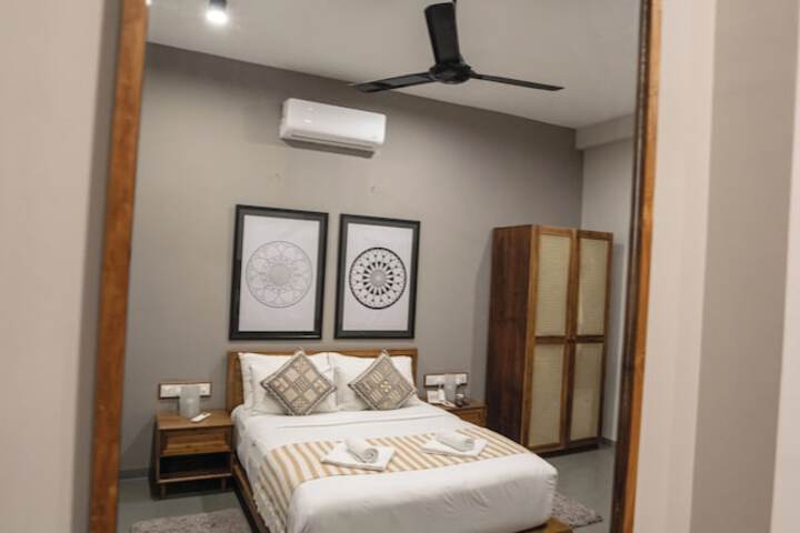 Room 25 of 117