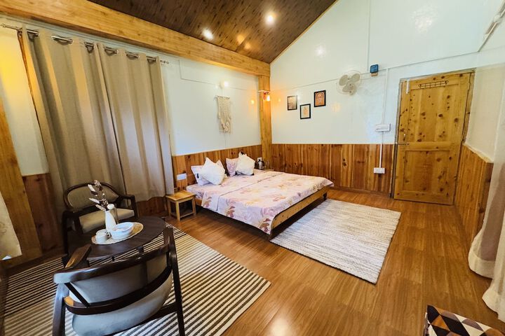Room 2 of 21