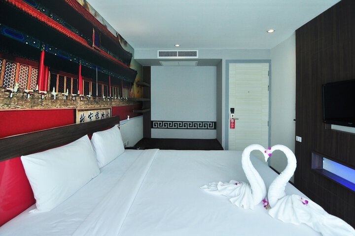 Room 17 of 77