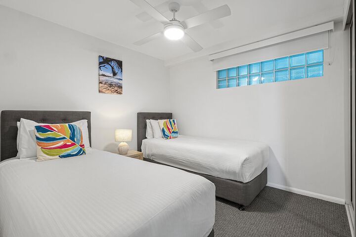 Room 48 of 272