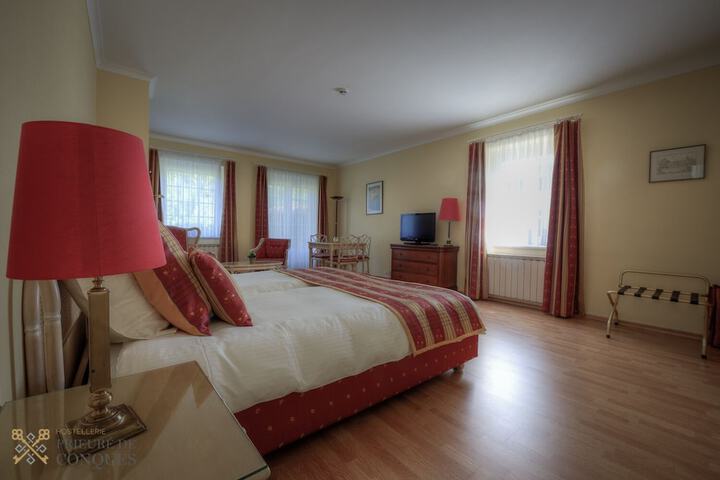 Room 7 of 39