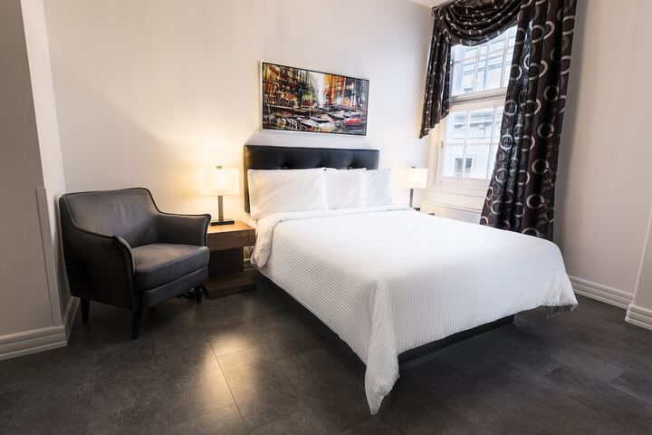 Room 21 of 31