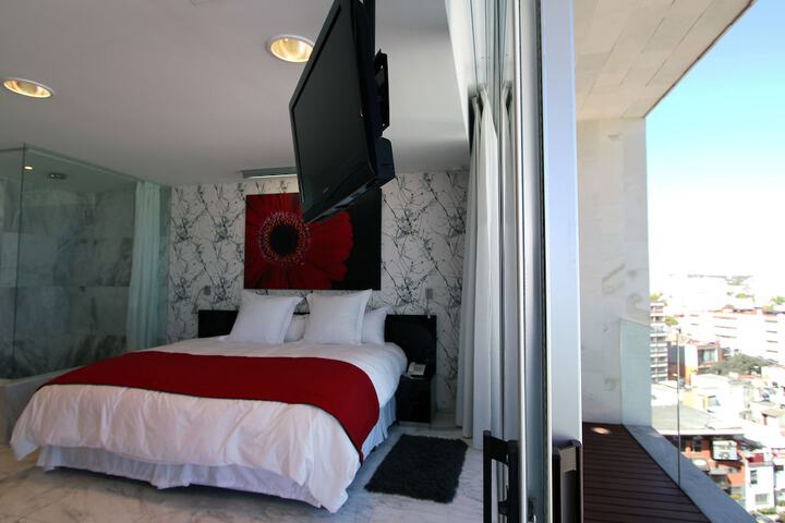 Room 3 of 25