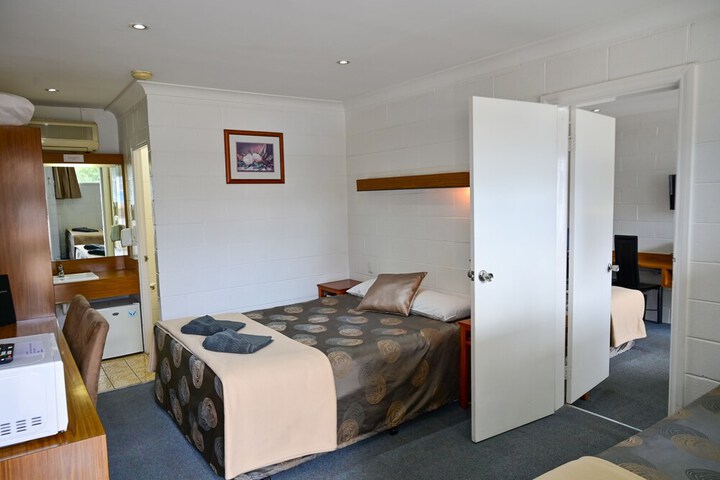 Room 13 of 60