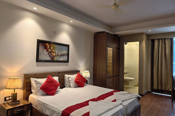 Room 42 of 90