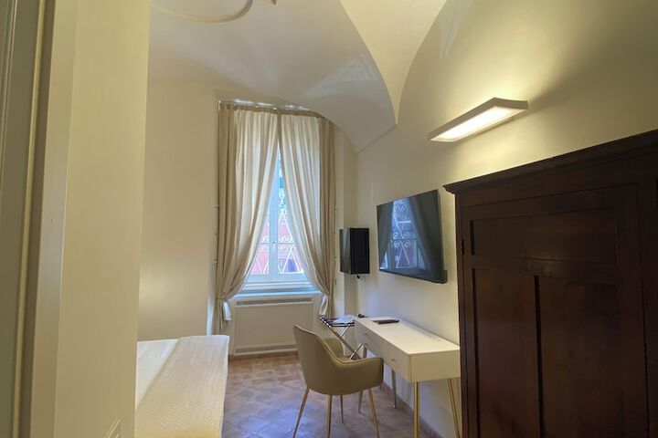 Room 89 of 180