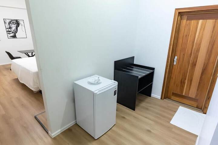 Room 17 of 39