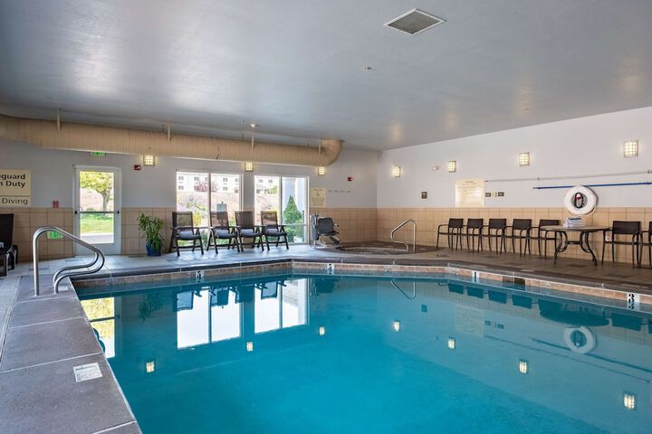 Pools & Facilities