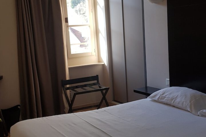 Room 21 of 63
