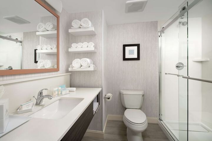 Bathroom shower