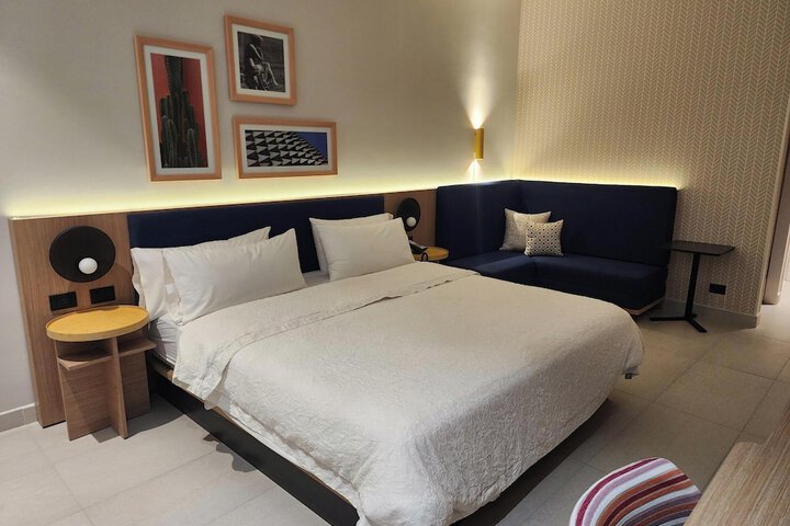 Room 37 of 129