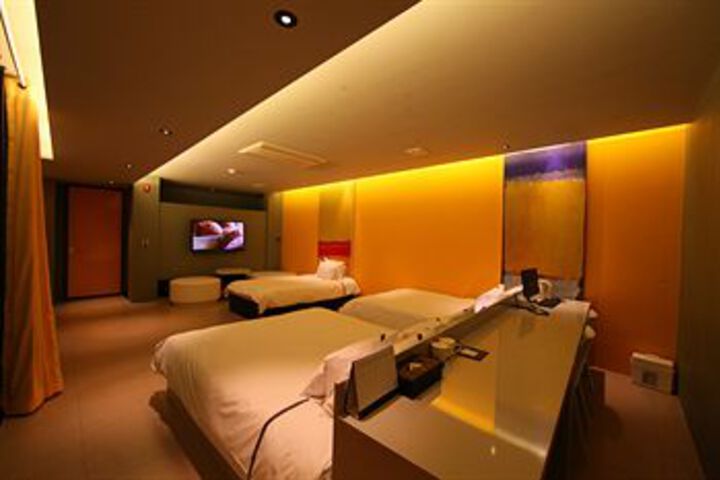 Suite Room