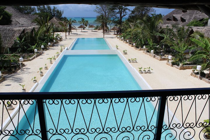 Pool 38 of 86