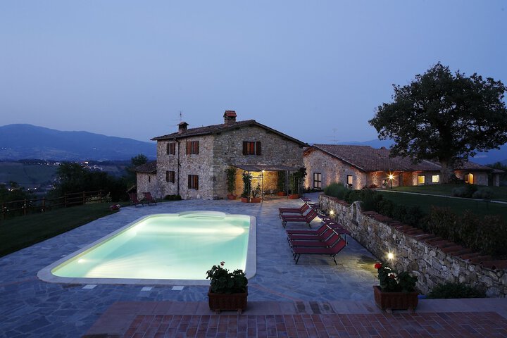 Pool 13 of 22