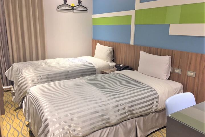 Room 14 of 69