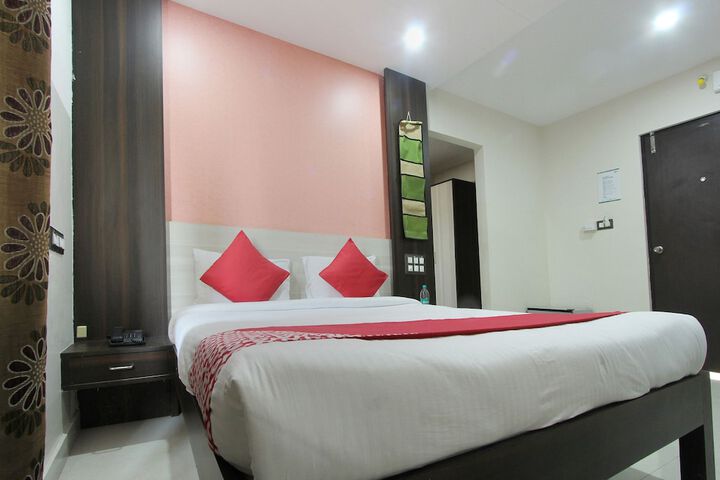 Room 16 of 32