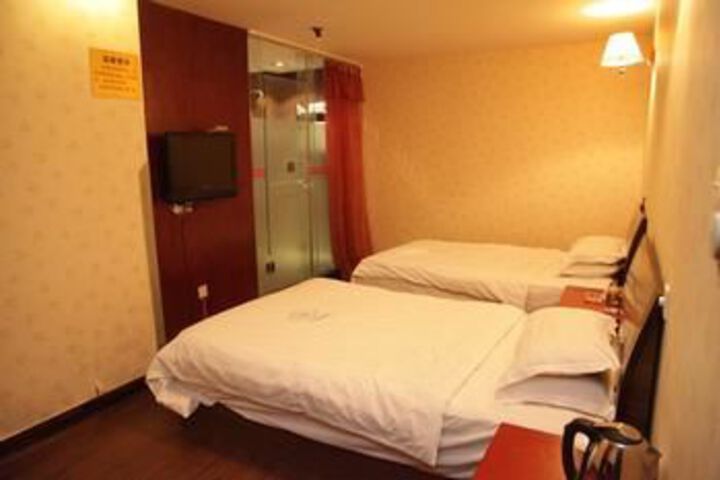 Room 20 of 39