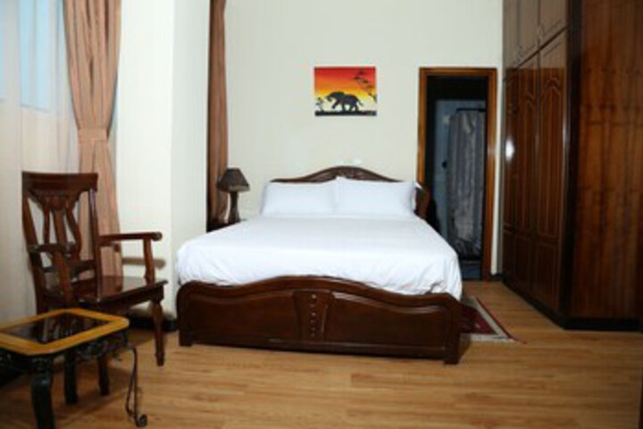 Room 14 of 21