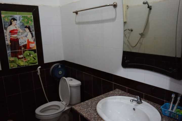 Room 16 of 23