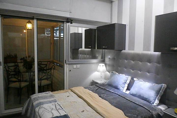 Room 5 of 20