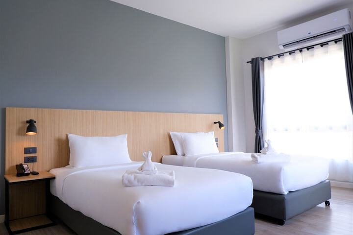 Room 9 of 23