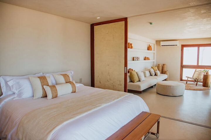 Room 41 of 79