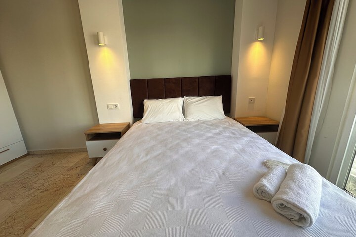 Room 26 of 171