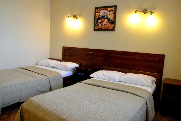 Room 30 of 80