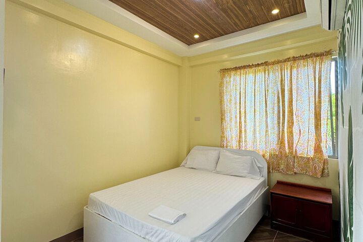 Room 25 of 72