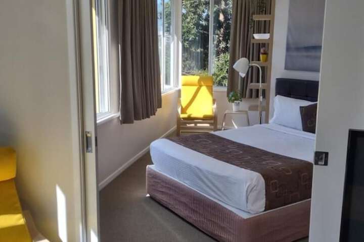 Room 15 of 50