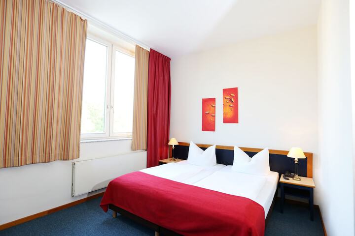 Room 14 of 43