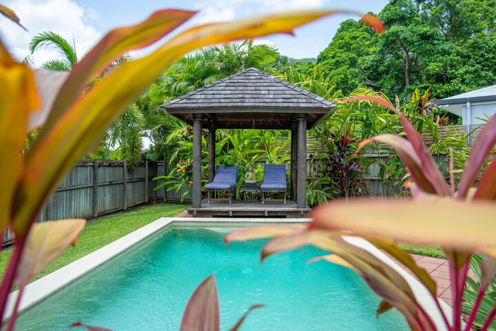 Pool 54 of 78