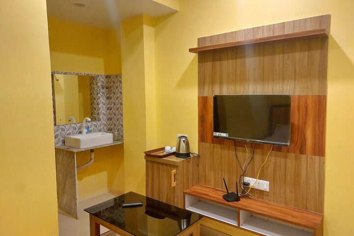 Room 7 of 14