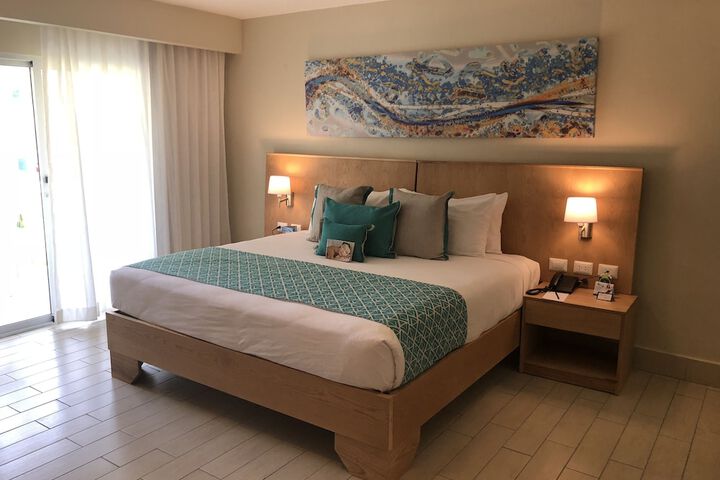 Image of Lifestyle Kosher Tropical Suites