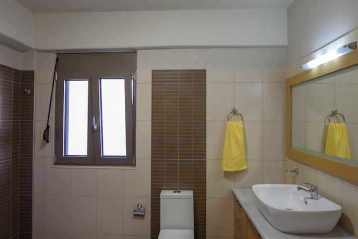 Room 11 of 15