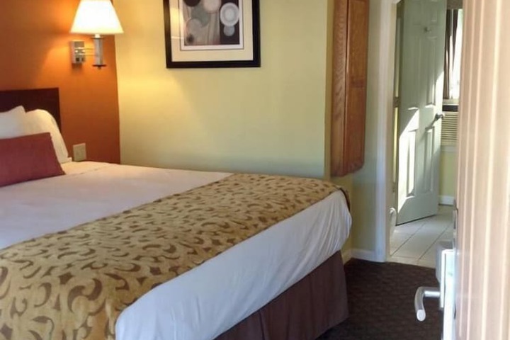 Standard | King Bed (2 of 9)