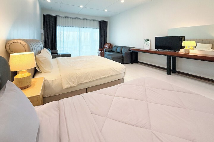 Room 13 of 47