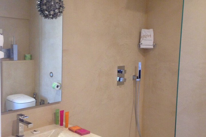 Bath Interior
