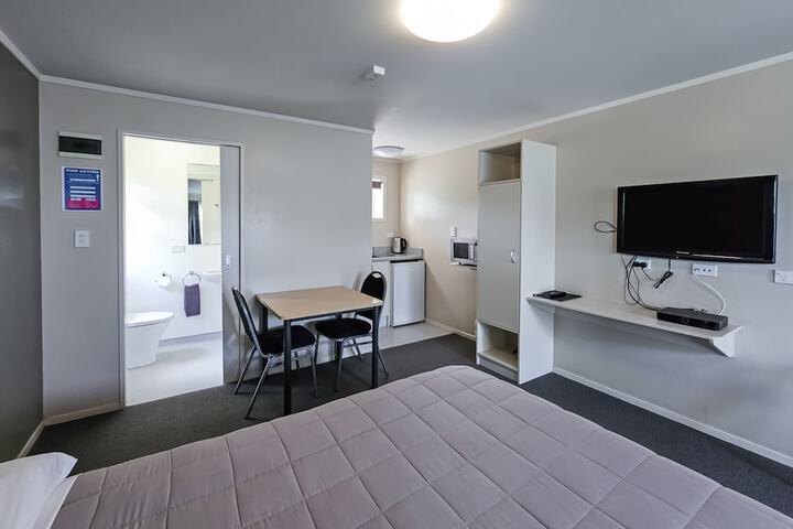 Room 54 of 83