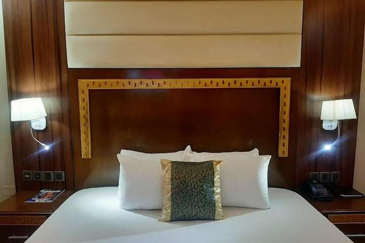 Room 7 of 46