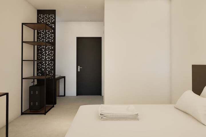 Room 3 of 86