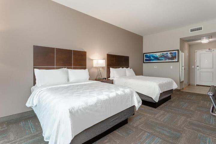 Standard Room, King or Two Doubles (1 of 2)