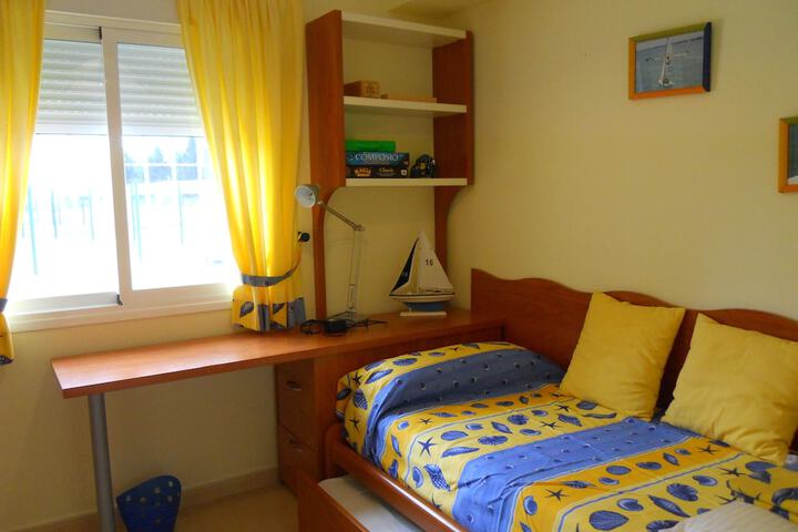 Room 6 of 30