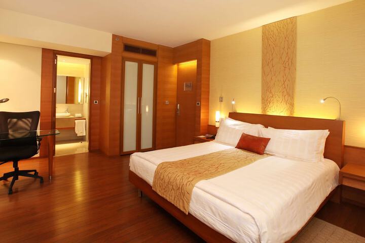 Room 20 of 127