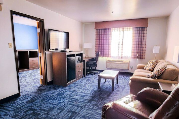Room 6 of 26