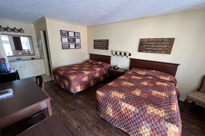 Standard Double Room (9 of 17)