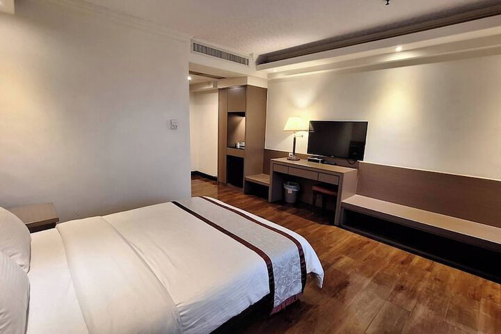 Room 49 of 74
