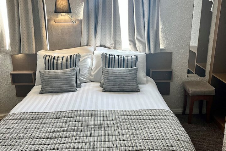 Room 18 of 56