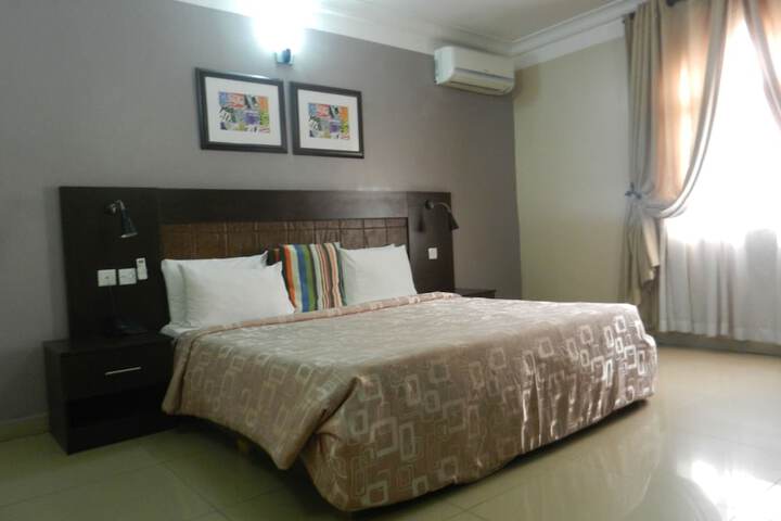 Room 5 of 24